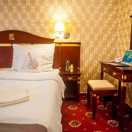 Hotel Tommy Wellness & 4*