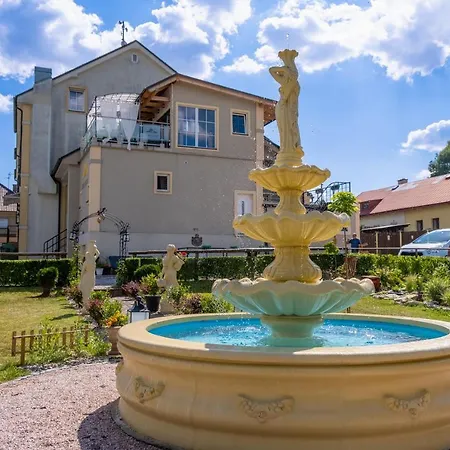 Tommy Wellness & Otel Náchod