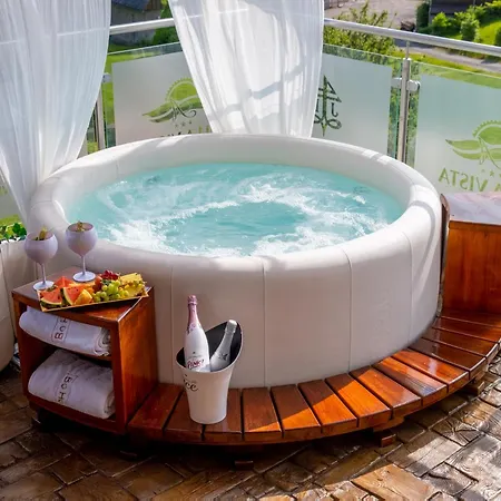 Tommy Wellness & Otel