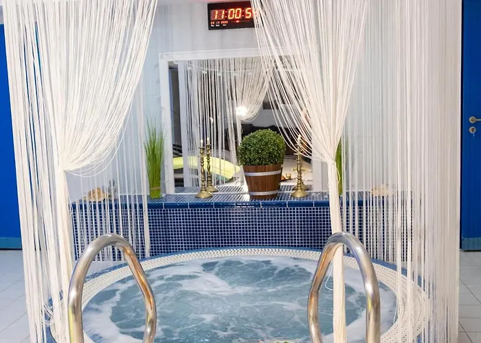 Hotell Tommy Wellness & Náchod